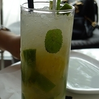 2011.08.24-woobar-010.JPG